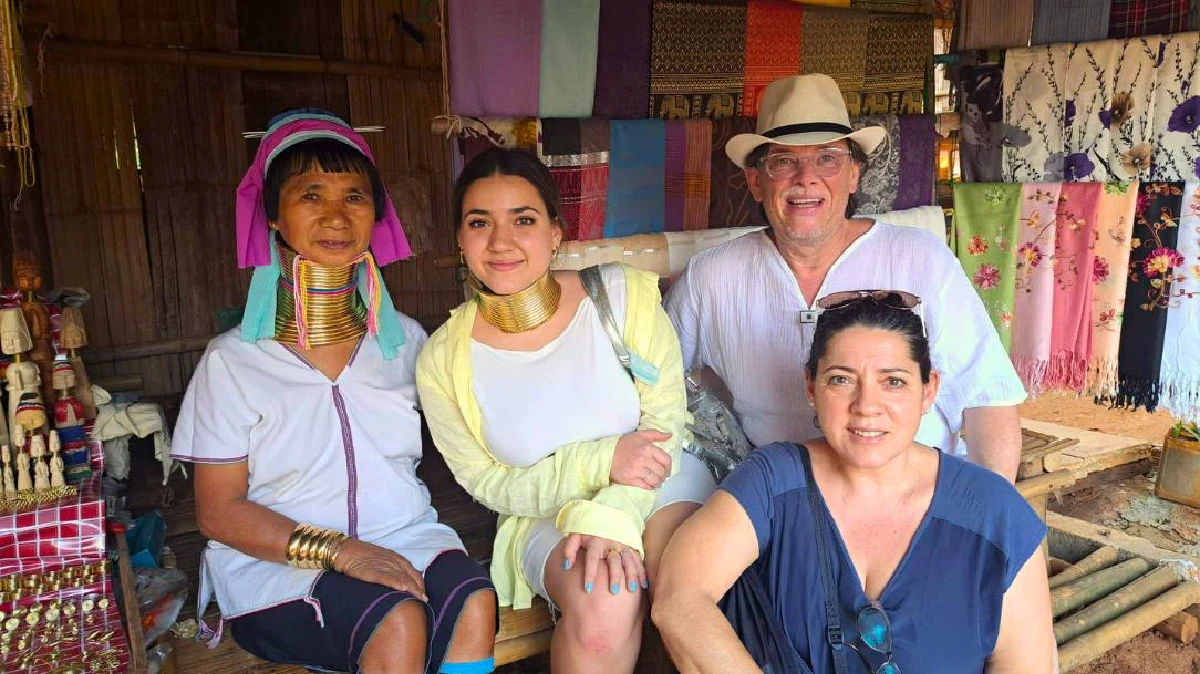 Karen lhillong-neck tribe village tour from Chiang Mai