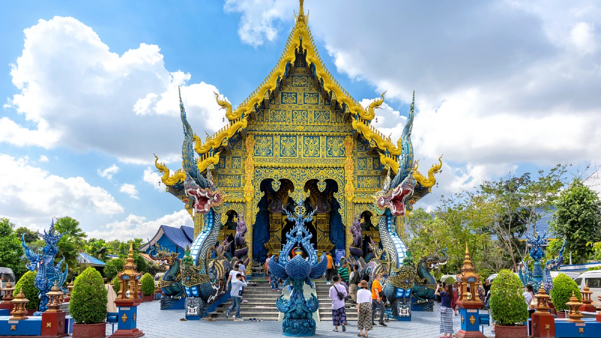 Chiang Mai to Chiang Rai Full-Day Tour: White Temple, Blue Temple, Black House, and Golden Triangle