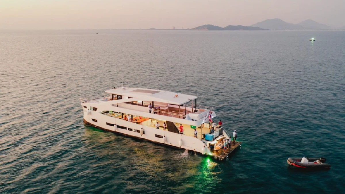 Rayong Sunset by Luxury Yacht