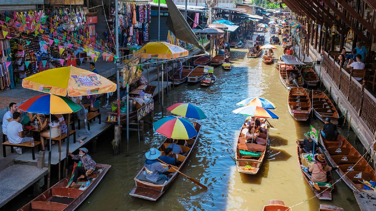 ทัวร์ตลาดร่มหุบ ตลาดน้ำดำเนินสะดวก ครึ่งวัน แบบส่วนตัว