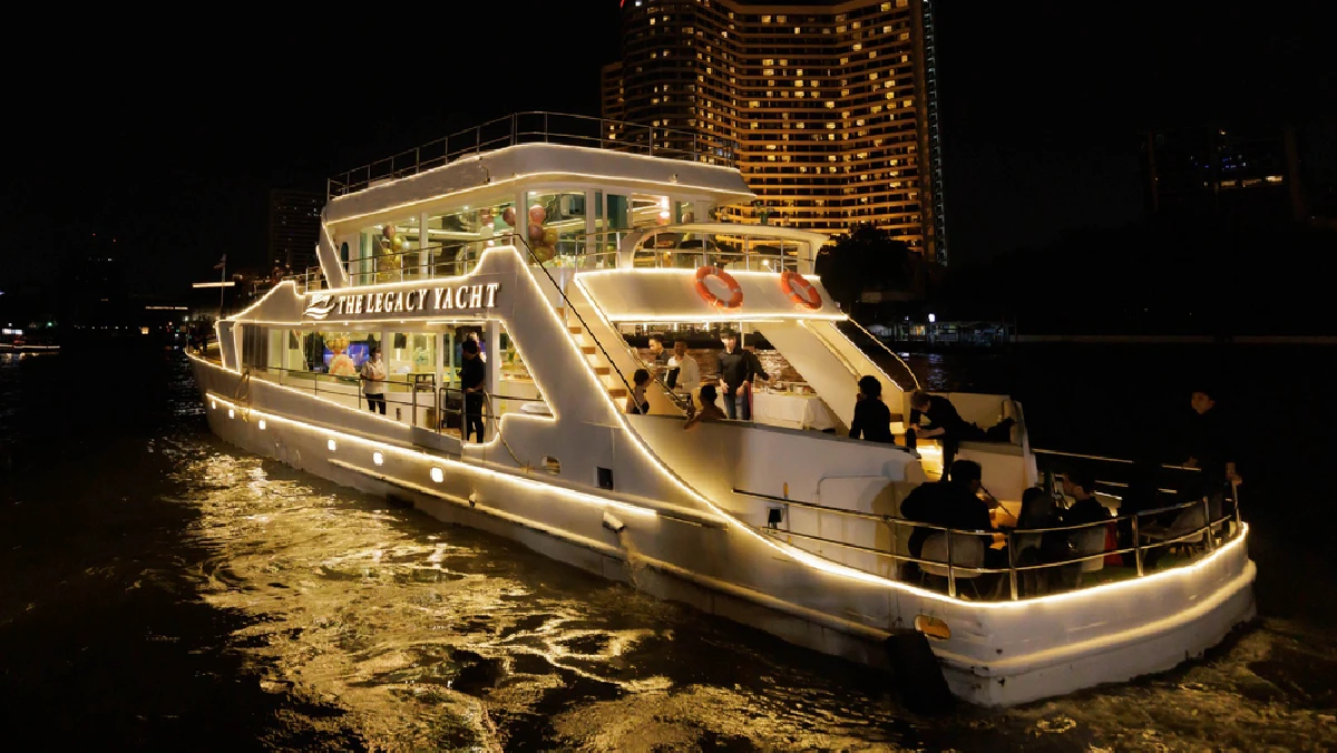 เรือยอร์ช Legacy Yacht โปรแกรมวันวาเลนไทน์ 2568 จากไอคอนสยาม